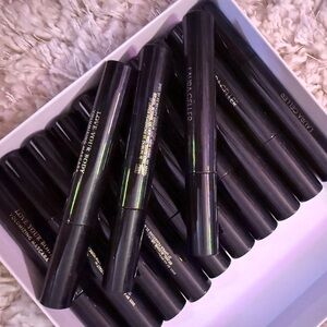 Laura Geller Volumizing Black Mascara